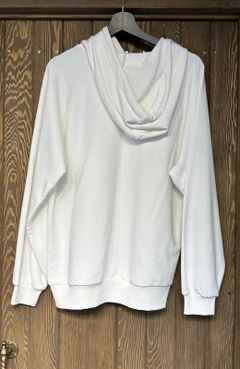 A wholesale clothing model wears cro11629-kangaroo-pocket-sweatshirt-ecru, Turkish wholesale Hoodie of Cream Rouge