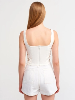 Veleprodajni model oblačil nosi 16491 - Shorts - White, turška veleprodaja Kratke hlače od Dilvin