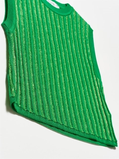 Ein Bekleidungsmodell aus dem Großhandel trägt 19761 - Sweater - Green, türkischer Großhandel Pullover von Ilia