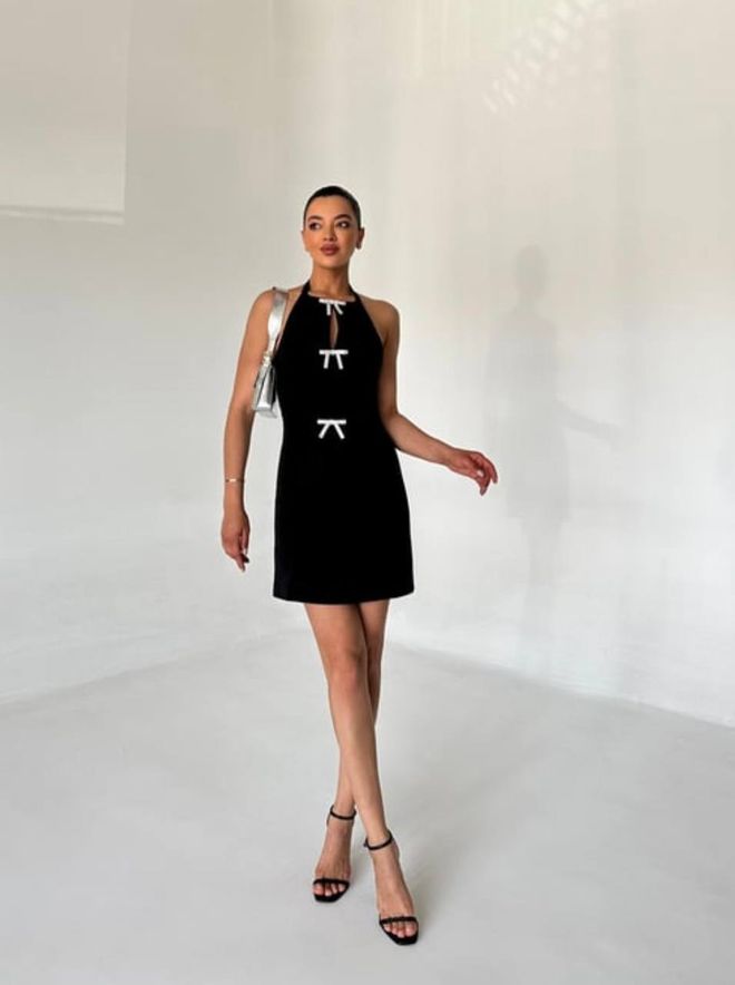 ESPADA Kleid Schwarz Großhandelskleidung Kein Stoff