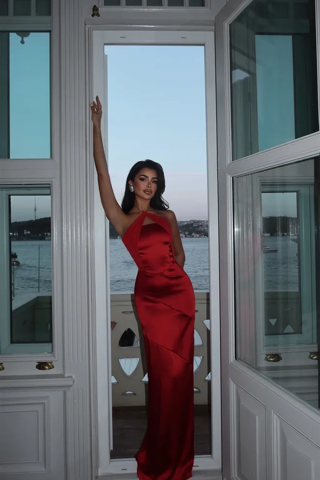 EYYO ATELIER Abito Lungo Basico Rosso Abbigliamento all'ingrosso Elegante