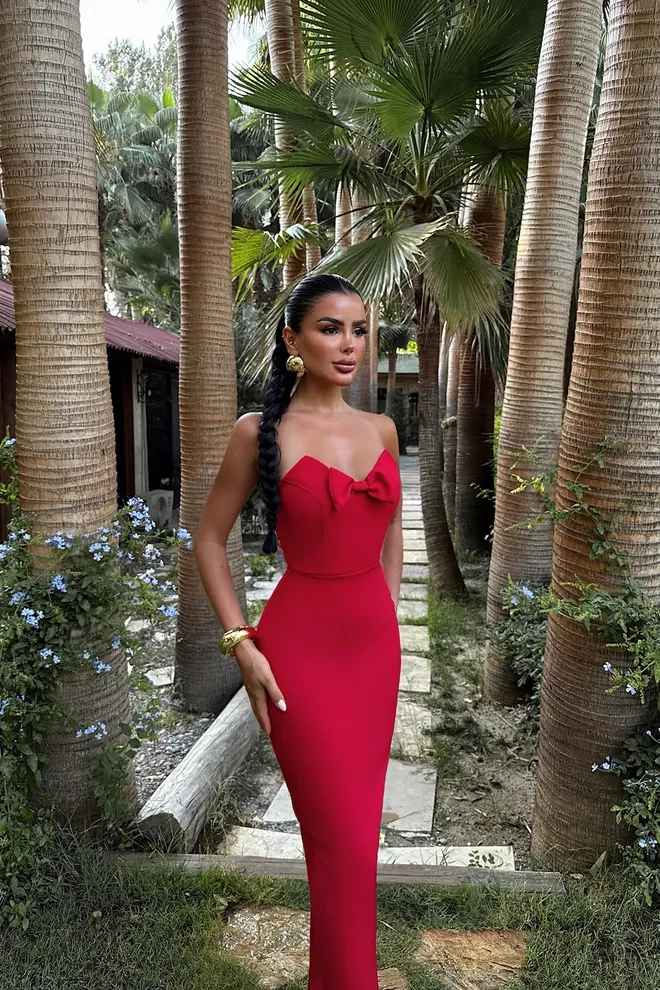 EYYO ATELIER Kırmızı Göz Alıcı Bodycon Elbise Kalp Yaka İle Toptan Giyim 1