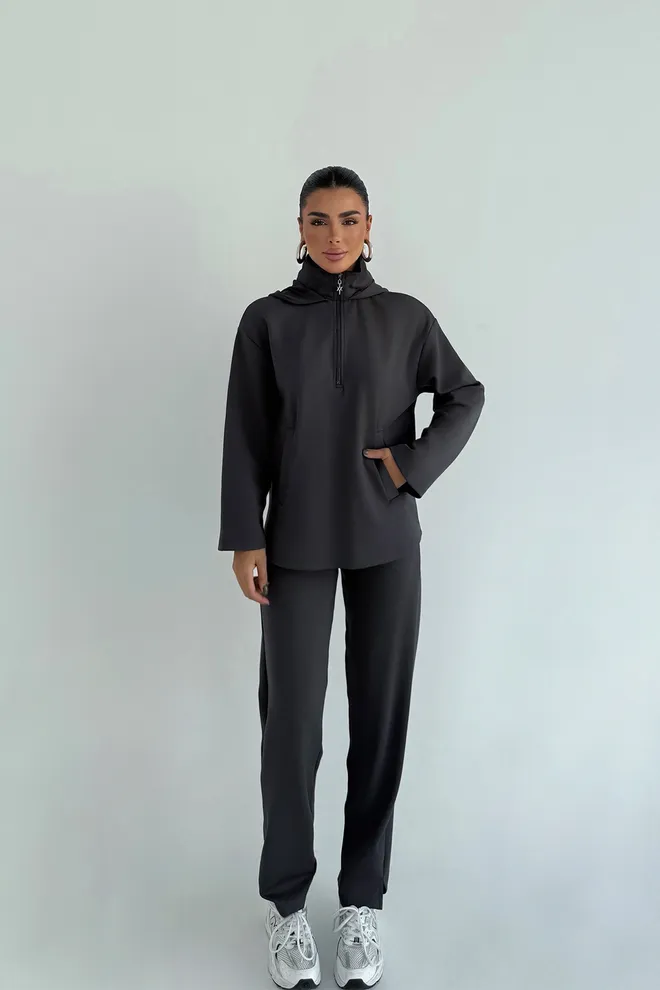 EYYO ATELIER Survêtement Noir Avec Encolure À Capuche Et Poches À Rabat Vêtements en gros Décontracté