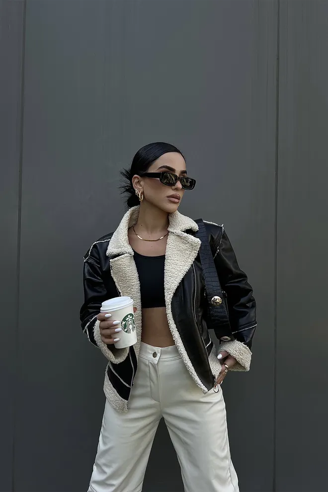 EYYO ATELIER Schwarz Vintage Biker Jacke Mit Gekerbtem Kragen Großhandelskleidung Lässig