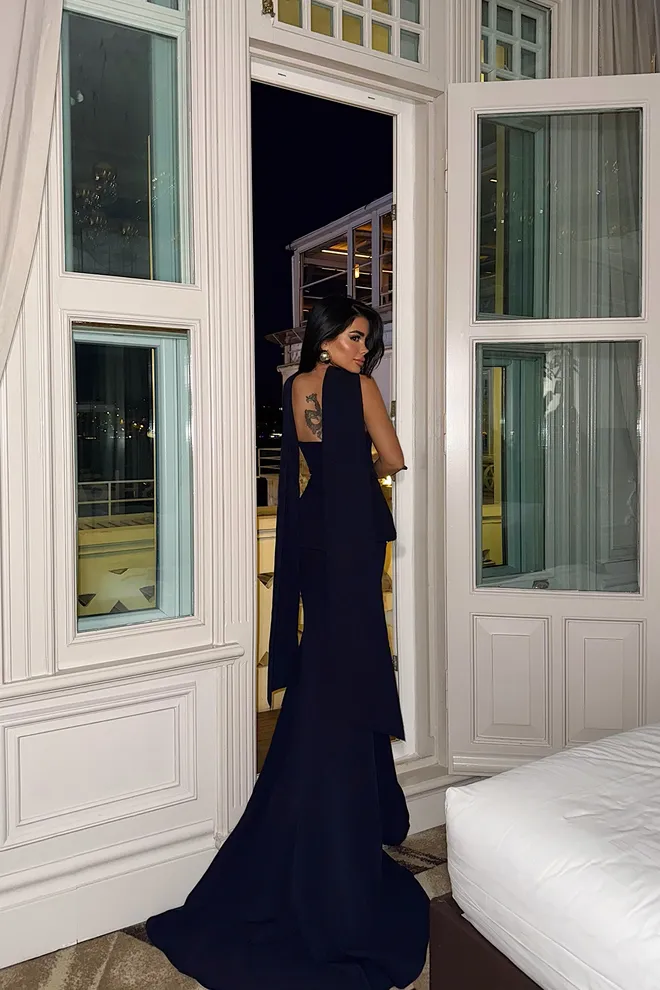 EYYO ATELIER Елегантна Официална Глем Морскосиня Вталена Рокля Дрехи на едро Глем