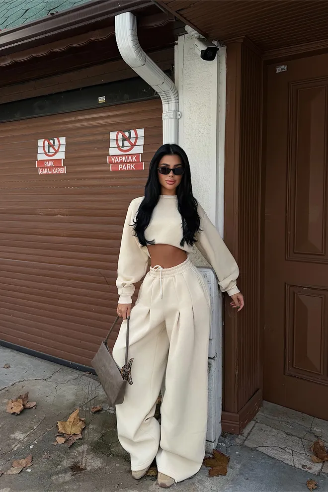 EYYO ATELIER Beige Casual Sport Streetwear Sexy Tracksuit Wholesale Clothing 1