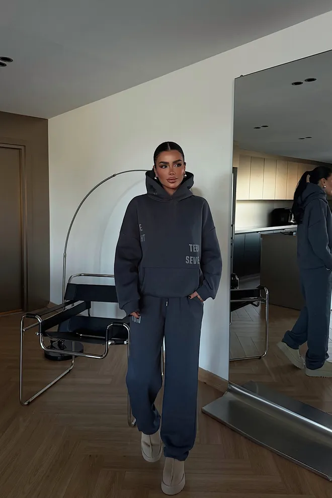 EYYO ATELIER Black Tracksuit With Hooded Neck & Kangaroo Pocket Wholesale Clothing 1