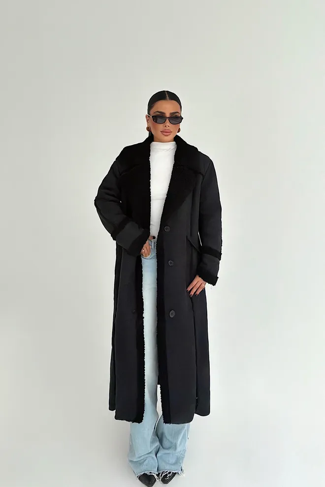 EYYO ATELIER Cappotto Nero Monopetto In Pelliccia Con Colletto Dentellato Abbigliamento all'ingrosso Casuale