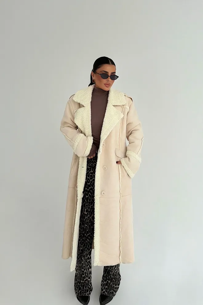 EYYO ATELIER Cappotto Beige Monopetto In Pelliccia Con Colletto Dentellato Abbigliamento all'ingrosso Casuale