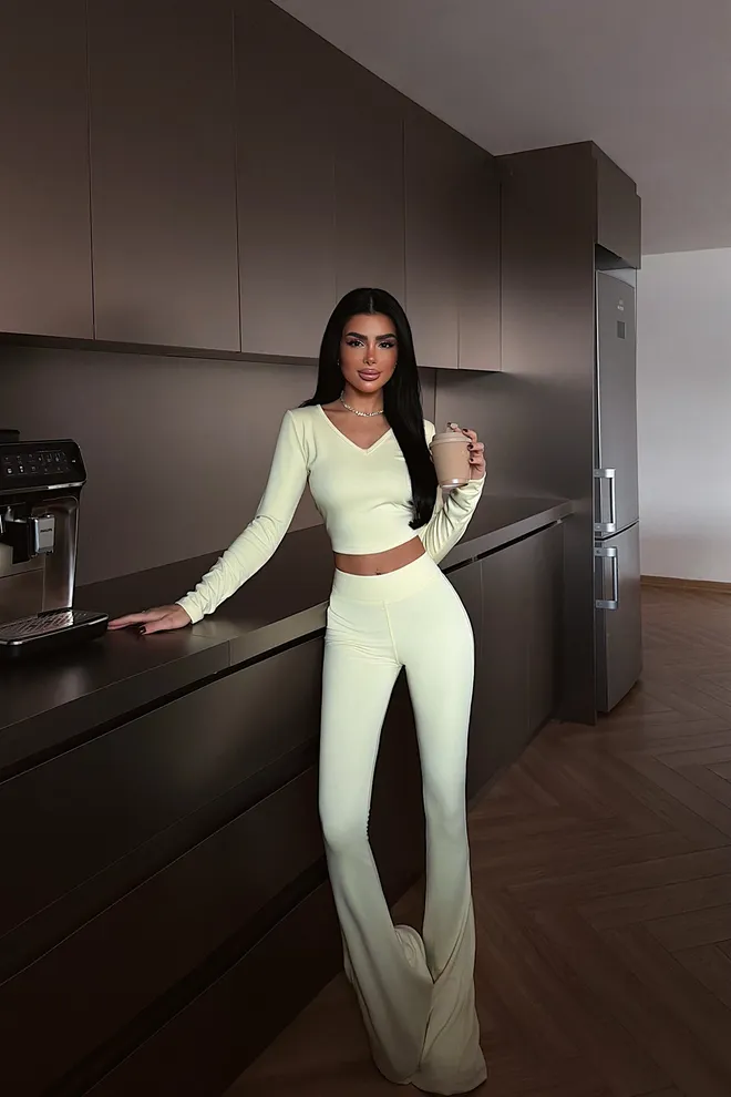 EYYO ATELIER Бежевый Тонкий Крой Повседневный Натягивать Поставил Оптовая продажа одежды Бездельничать