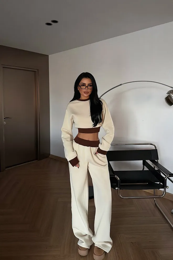 EYYO ATELIER Трацксуит Сет Беж Неформалан Улична Одећа Спортс Навући Велепродаја одеће Лоунге