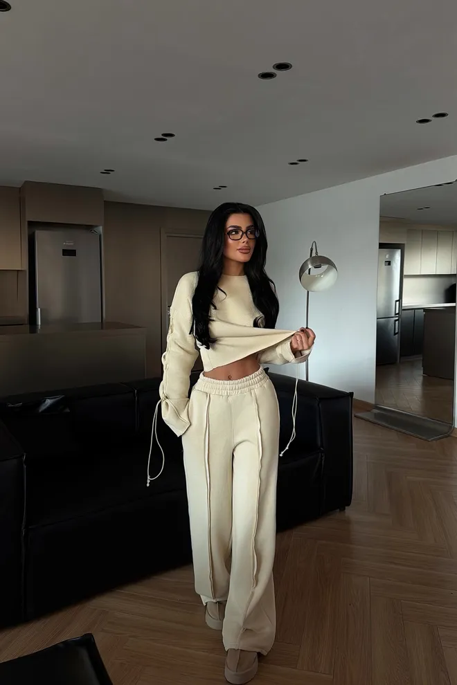 EYYO ATELIER Smėlio Spalvos Kasdienis Sportinis Komplektas Su Jogger Kelnėmis Didmeninė prekyba drabužiais Kokteilinė