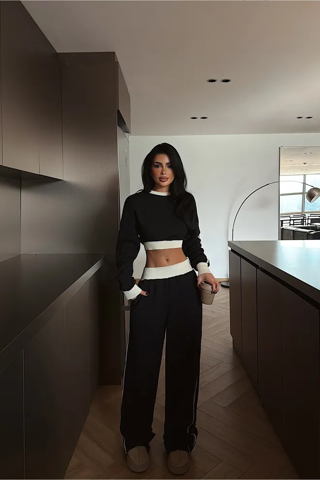 EYYO ATELIER Tuta Nera Oversize Con Pantaloni Jogger A Righe Abbigliamento all'ingrosso Casuale