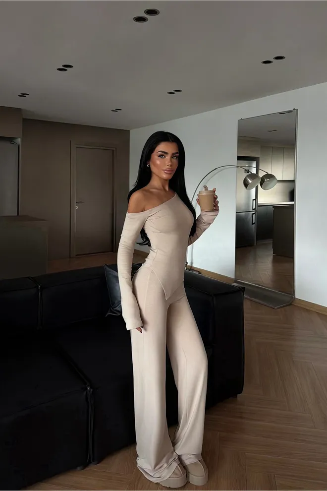 EYYO ATELIER Beige Elegant Fitted Suit With Wide Leg Palazzo Pants Wholesale Clothing 1