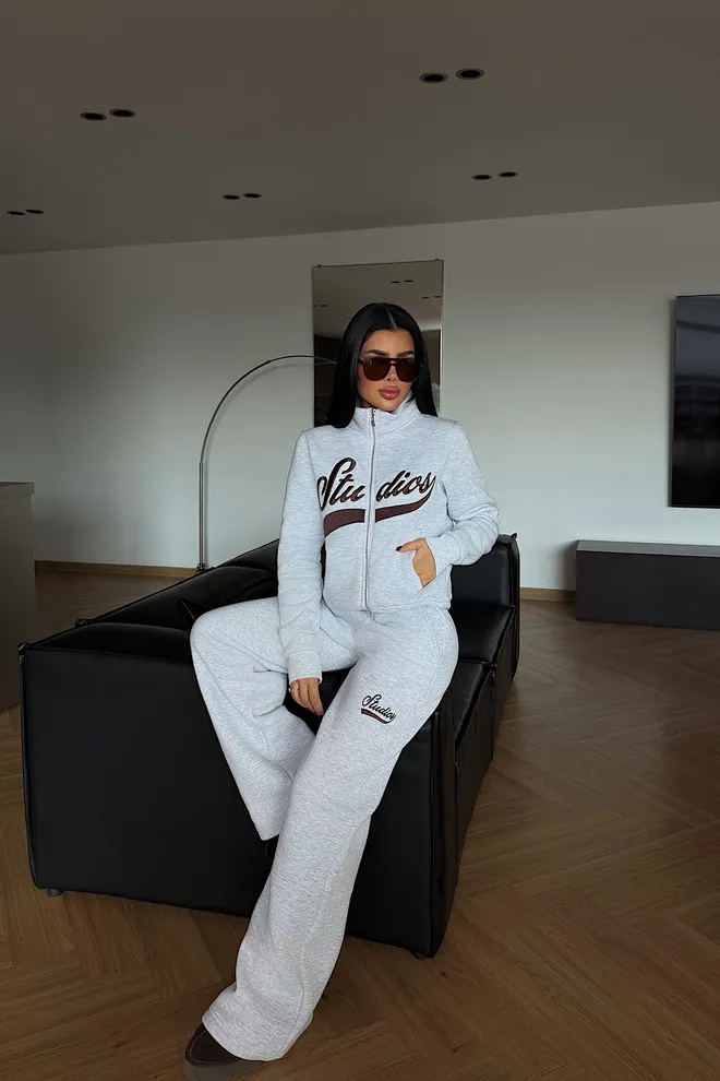 EYYO ATELIER Γκρι Αθλητική Φόρμα Casual Αθλητικό Streetwear Τζόγκερ Χονδρικό εμπόριο ενδυμάτων Σαλόνι