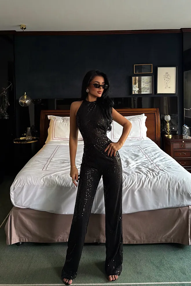 EYYO ATELIER Zwart Getailleerd Gestikt Jumpsuit Met Kapmouwen Groothandel Kleding 1