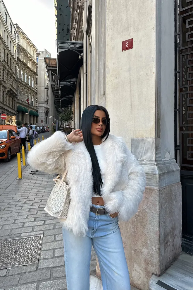 EYYO ATELIER White Short Fur Wholesale Clothing 6