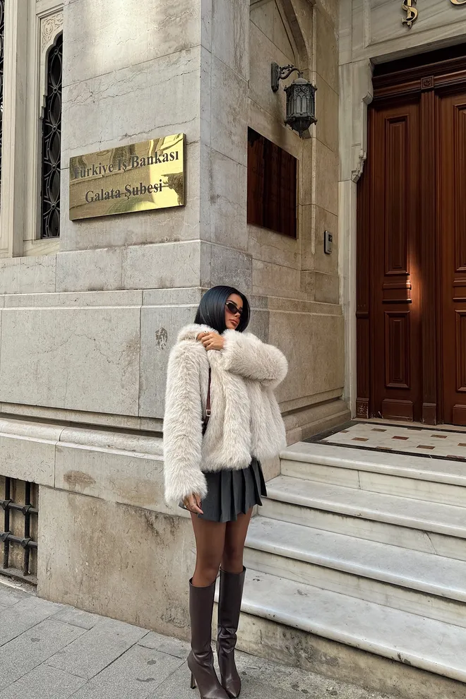 EYYO ATELIER Cream Short Fur Wholesale Clothing 6