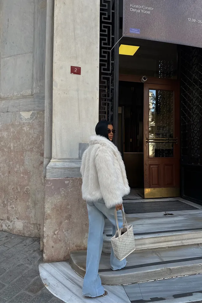 EYYO ATELIER White Short Fur Wholesale Clothing 2