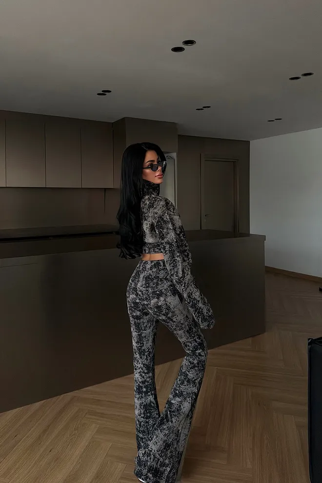 EYYO ATELIER Costum Casual Negru Slim Fit Cu Pantaloni Bootcut Îmbrăcăminte cu ridicata Sport