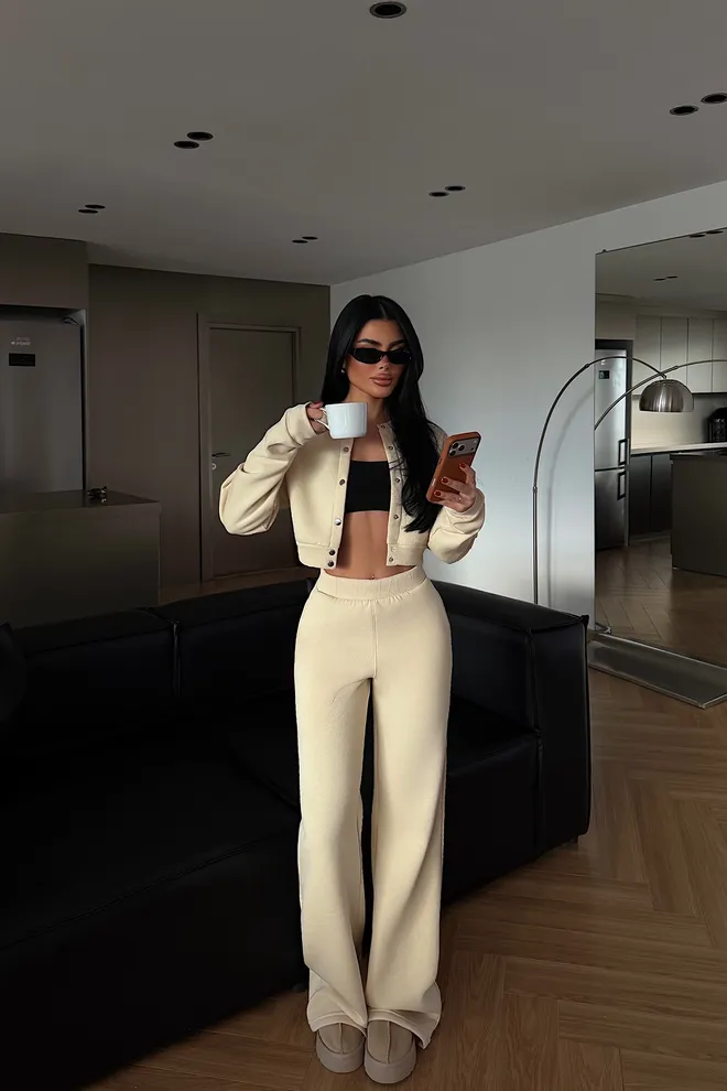 EYYO ATELIER Beige Tracksuit Oversized Jogger With Patch Pockets Wholesale Clothing 1