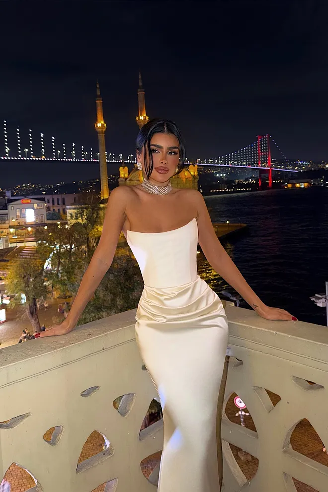 EYYO ATELIER Elegant White Strapless Sheath Dress Wholesale Clothing 1