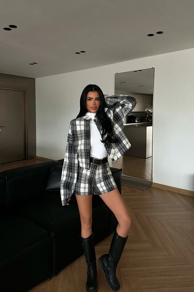 EYYO ATELIER Crni Karirani Set Paper Bag Kratkih Hlača Veleprodaja odjeće Ležerni