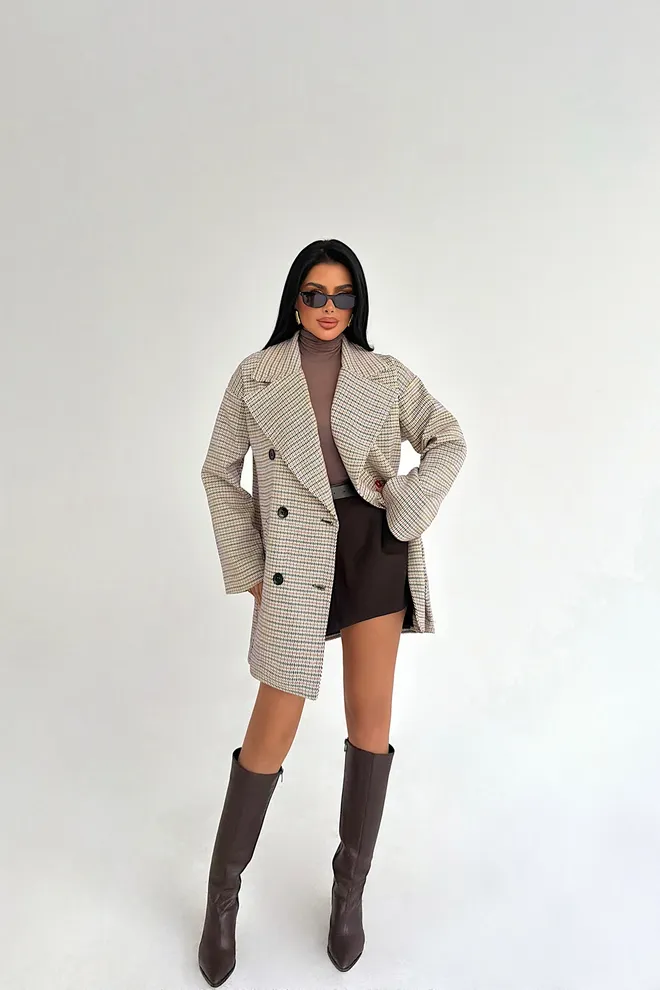 EYYO ATELIER Beige Blazer Met Twee Zakken Jas Groothandel Kleding Casual