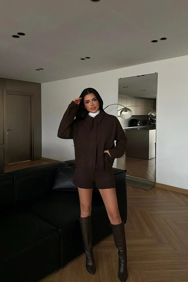 EYYO ATELIER Smeđi Set – Ležerni Elegantni Chinos Streetwear Veleprodaja odjeće Ležerni