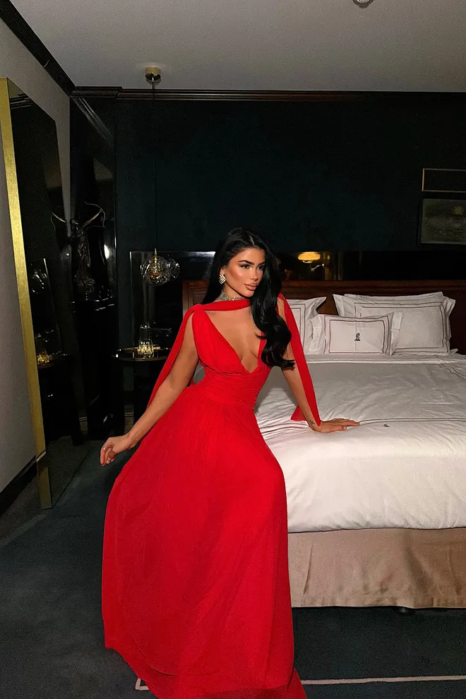 EYYO ATELIER Red Fit And Flare Dress With Plunging Neckline Wholesale Clothing Christmas