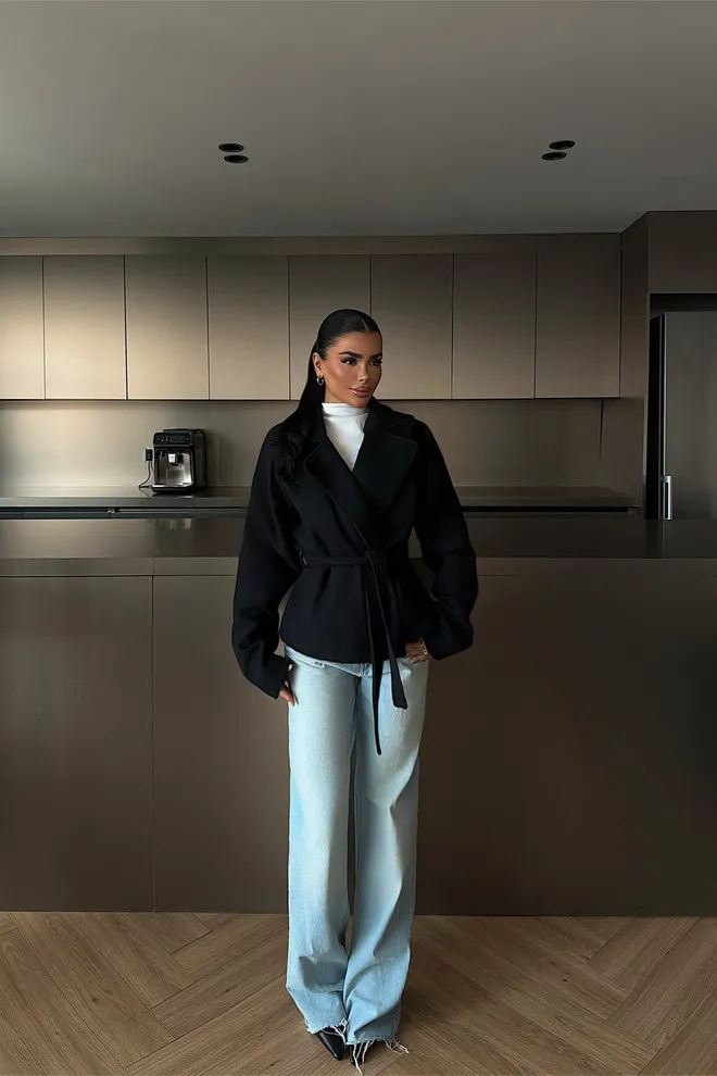 EYYO ATELIER Jaqueta Wrapover Preta Roupas por atacado Casual