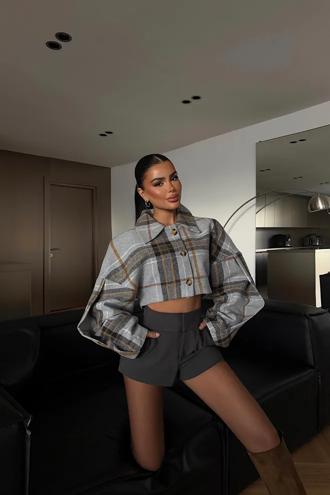 EYYO ATELIER Giacca Shacket Oversize Grigia A Quadri Crop Abbigliamento all'ingrosso Casuale