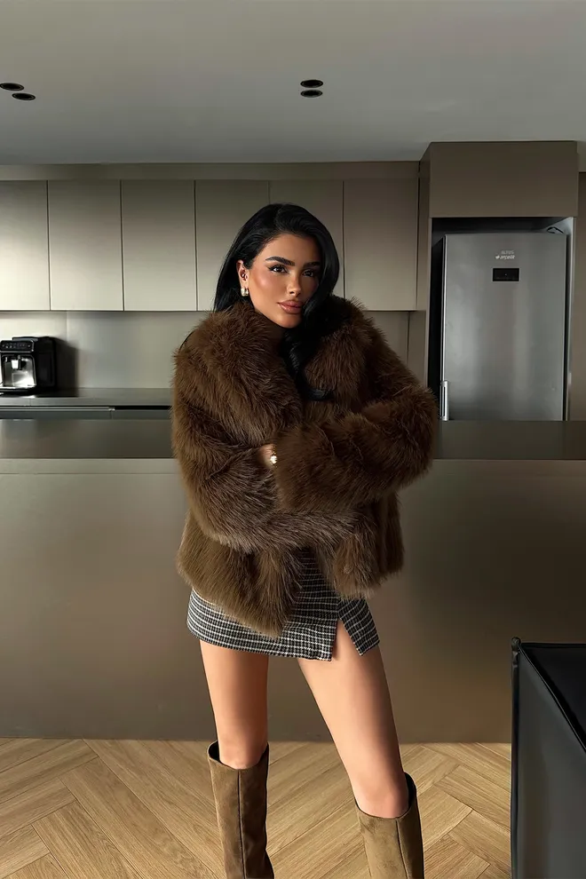 EYYO ATELIER Brauner Glam Eleganter Vintage Fell Mantel Großhandelskleidung Jahrgang