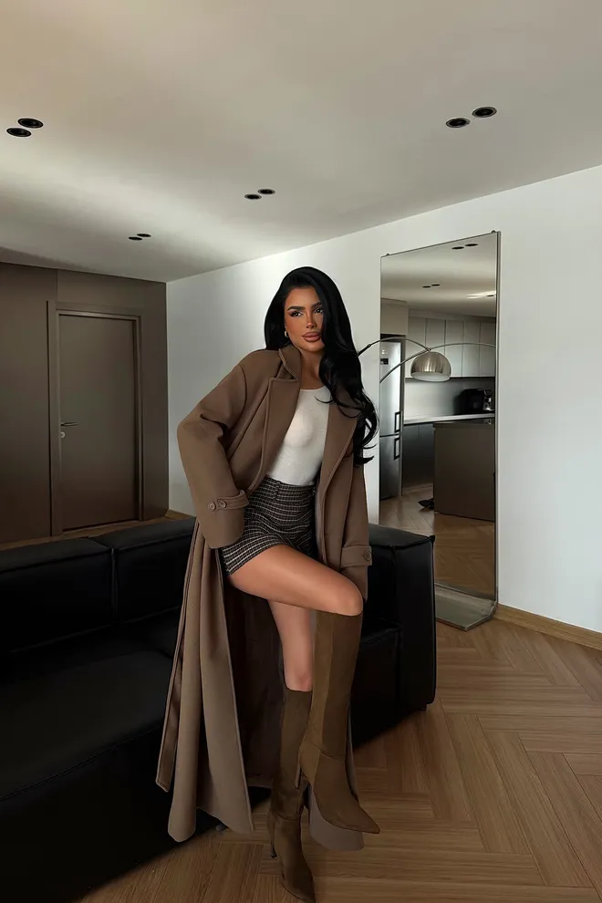 EYYO ATELIER Brauner Wrapover Mantel Mit Gekerbtem Kragen & Bindegürtel Großhandelskleidung Lässig