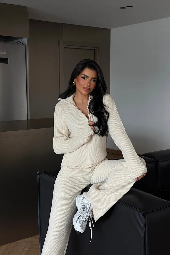 EYYO ATELIER Béžová Neformálna Športová Súprava S Palazzo Nohavicami Veľkoobchod s oblečením Doma