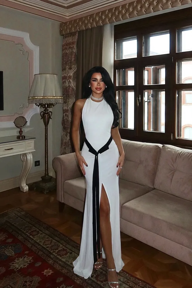 EYYO ATELIER Biała Elegancka Długa Sukienka Na Ramiączkach Typu Slip Hurtowa sprzedaż odzieży Seksowny