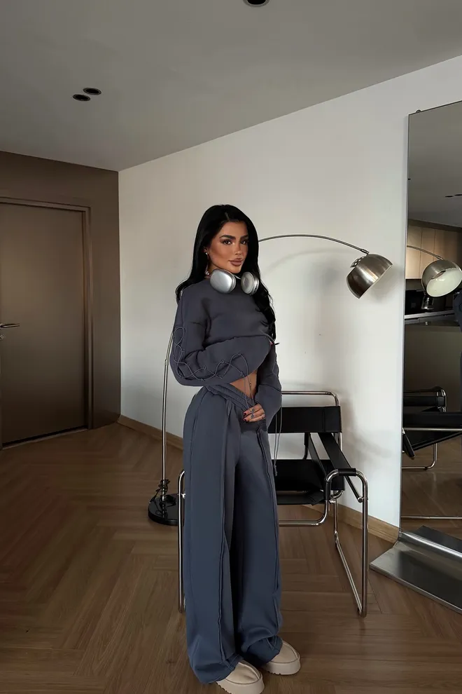 EYYO ATELIER جلس رياضي كاجوال مريح بلون رمادي ملابس بالجملة غير رسمي