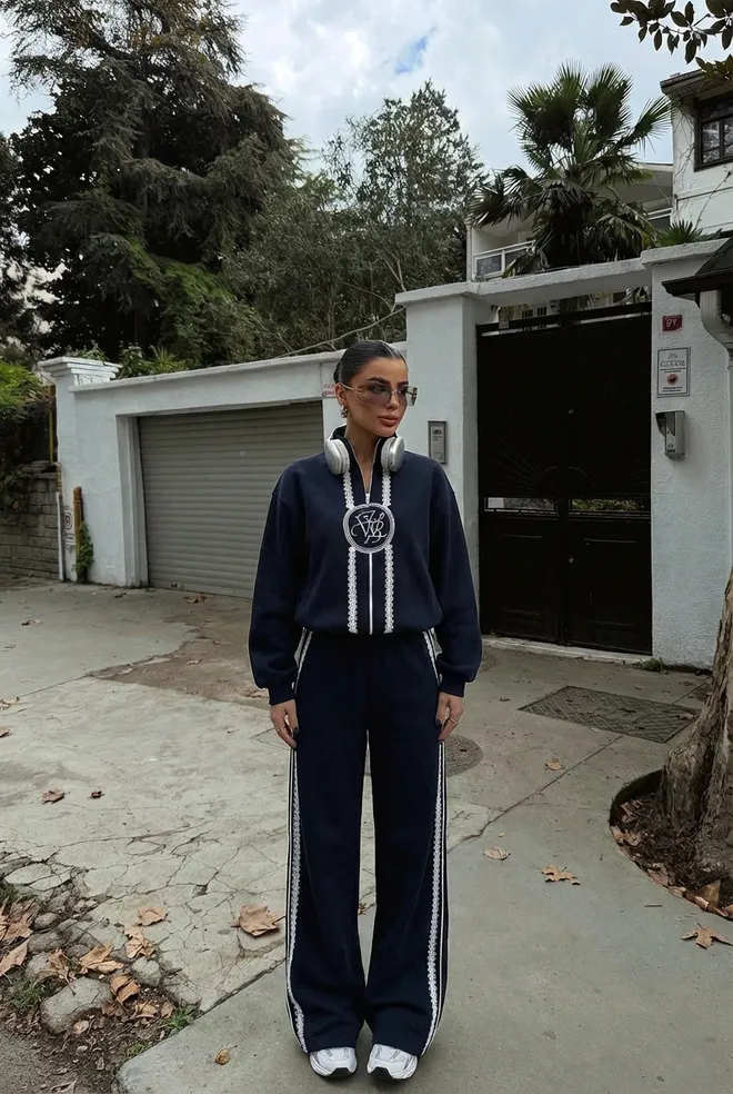 EYYO ATELIER Черный В Полоску Спортивный Элегантный Комплект Спортивного Костюма Оптовая продажа одежды Повседневный