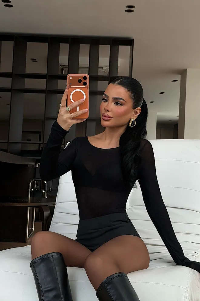 EYYO ATELIER Schwarze Transparente Bluse Großhandelskleidung 0