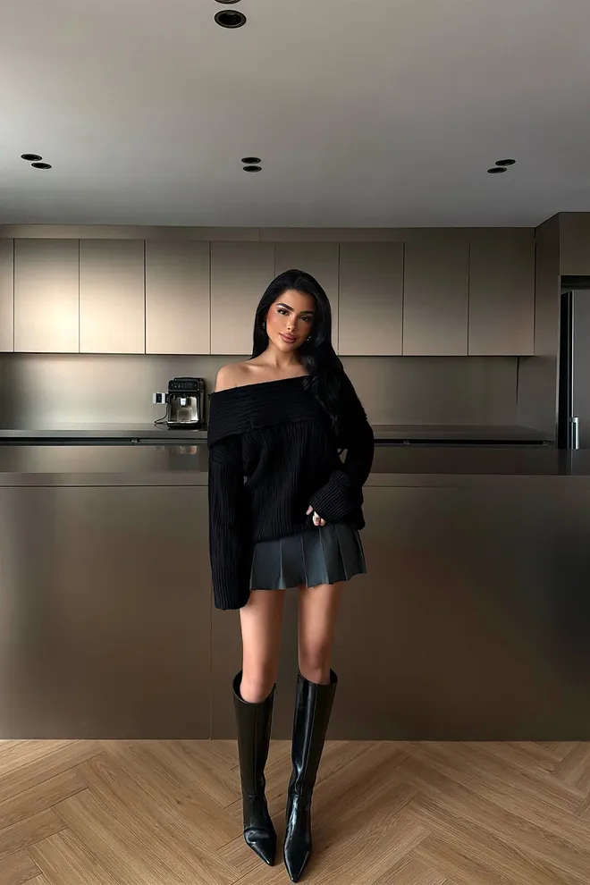 EYYO ATELIER Pull over Noir Grande Taille À Encolure Dégagée Vêtements en gros Décontracté