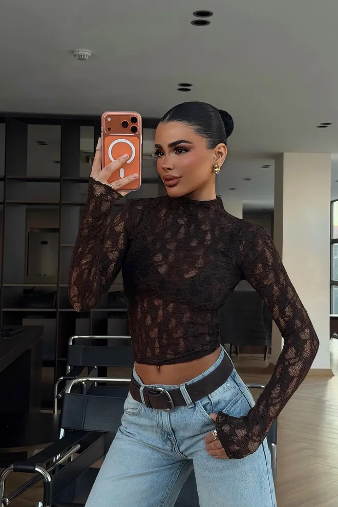 EYYO ATELIER Bluză Neagră Florală Slim Fit Scurtă Cu Mânecă Lungă Dreaptă Îmbrăcăminte cu ridicata Casual