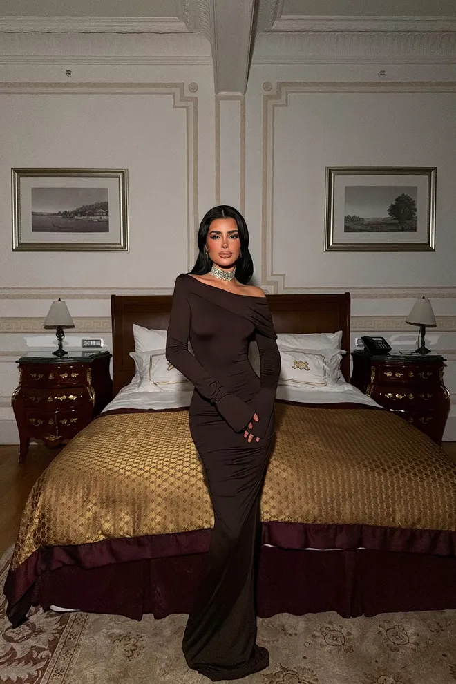 EYYO ATELIER Elegant Black Bodycon Dress With Off Shoulder Neck Wholesale Clothing 1