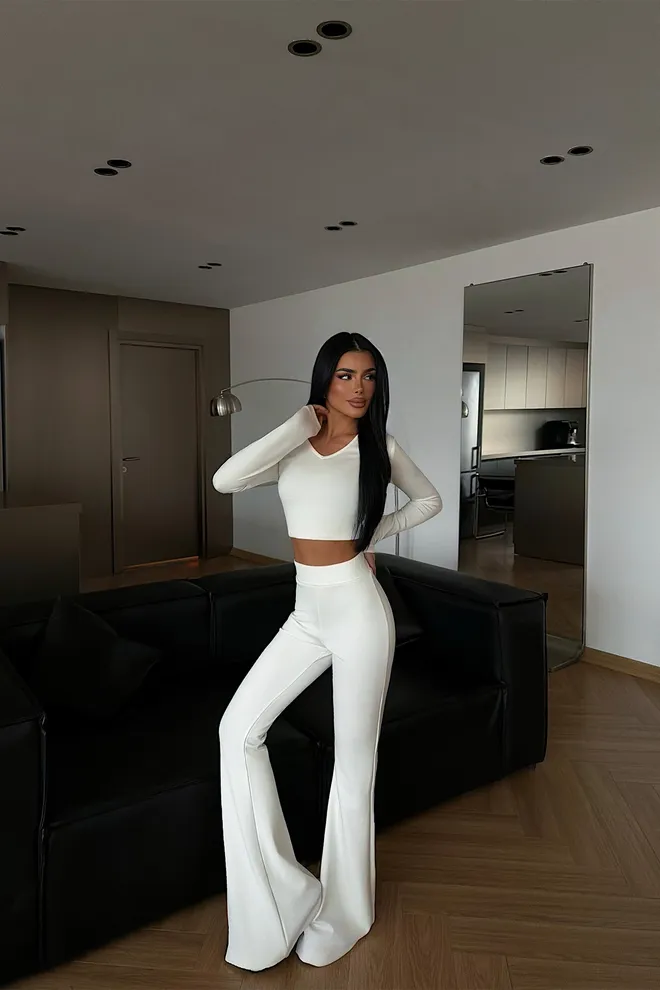 EYYO ATELIER Biały Casual Seksowny Komplet Z Rozkloszowanymi Spodniami Bootcut Hurtowa sprzedaż odzieży Casual