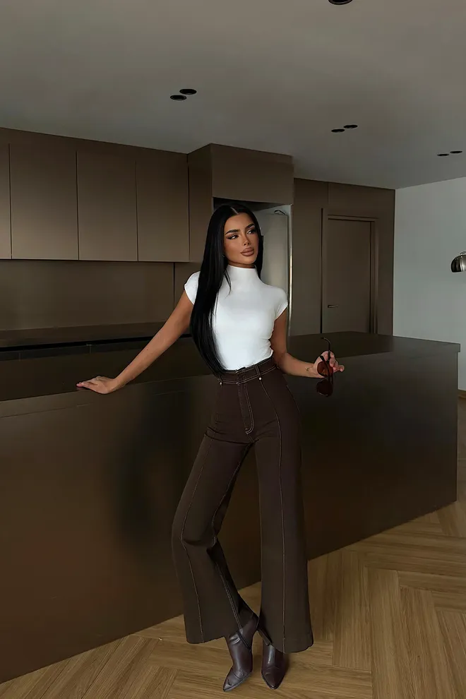 EYYO ATELIER Brązowe Eleganckie Jeansy Bootcut Z Szeroką Nogawką Hurtowa sprzedaż odzieży Casual