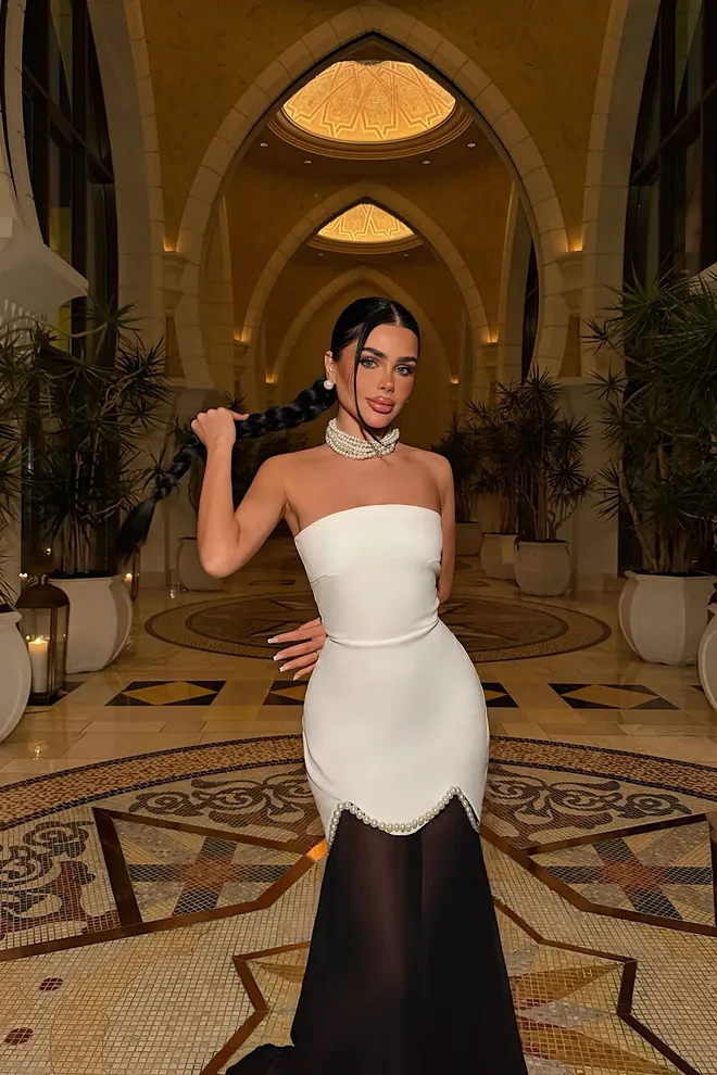 EYYO ATELIER فستان أسود أنيق غمد بدون حمالات طول الأرضية ملابس بالجملة كوكتيل