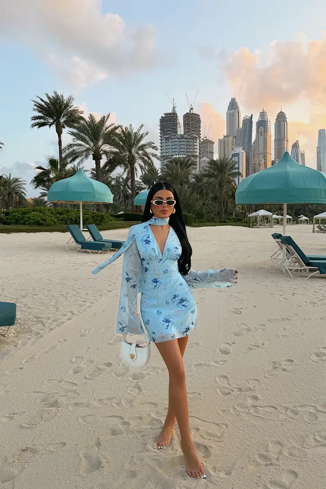 EYYO ATELIER Mavi Çiçekli Bodycon Mini Elbise Ve Çan Kol Toptan Giyim 1