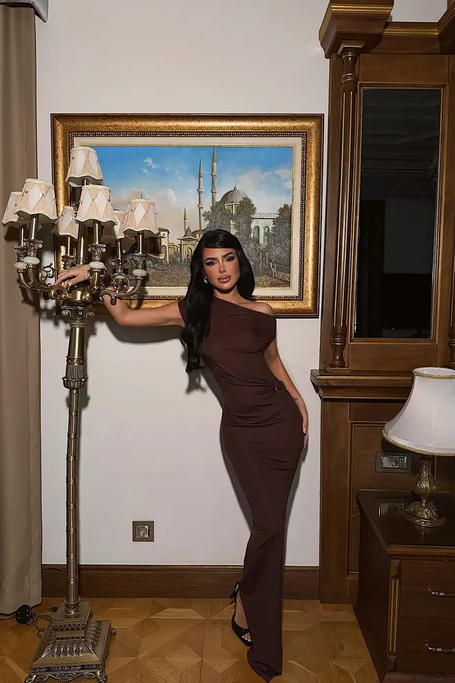 EYYO ATELIER Brown Elegant Bodycon Dress With One Shoulder Neck Wholesale Clothing Sexy