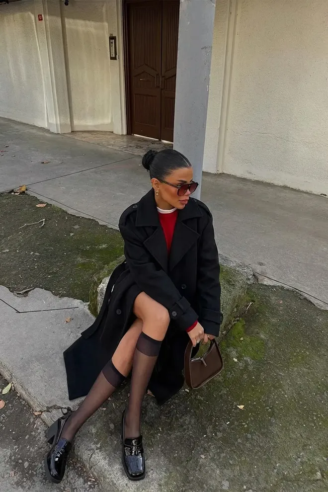 EYYO ATELIER Cappotto Nero Monopetto Oversize Con Colletto Dentellato Abbigliamento all'ingrosso Casuale