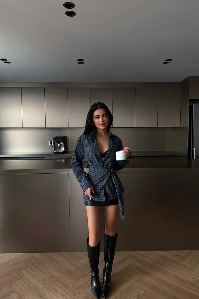 EYYO ATELIER Серая Клетчатая Рубашка С Зубчатым Вырезом И Застежкой На Пуговицы Оптовая продажа одежды Работа