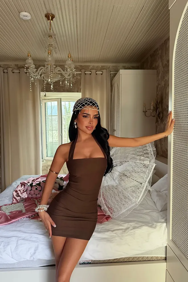 EYYO ATELIER Seksi Smeđa Bodycon Mini Haljina S Halter Izrezom Veleprodaja odjeće Sexy